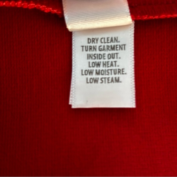 St. John Collection Vibrant Red Ankle Pants - Picture 5 of 6